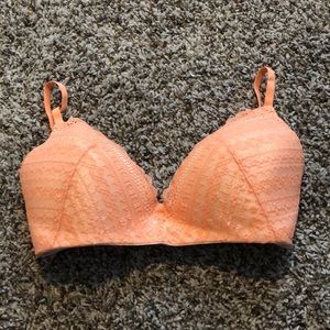 Victoria’s Secret unlined Lacey bra size 32DD